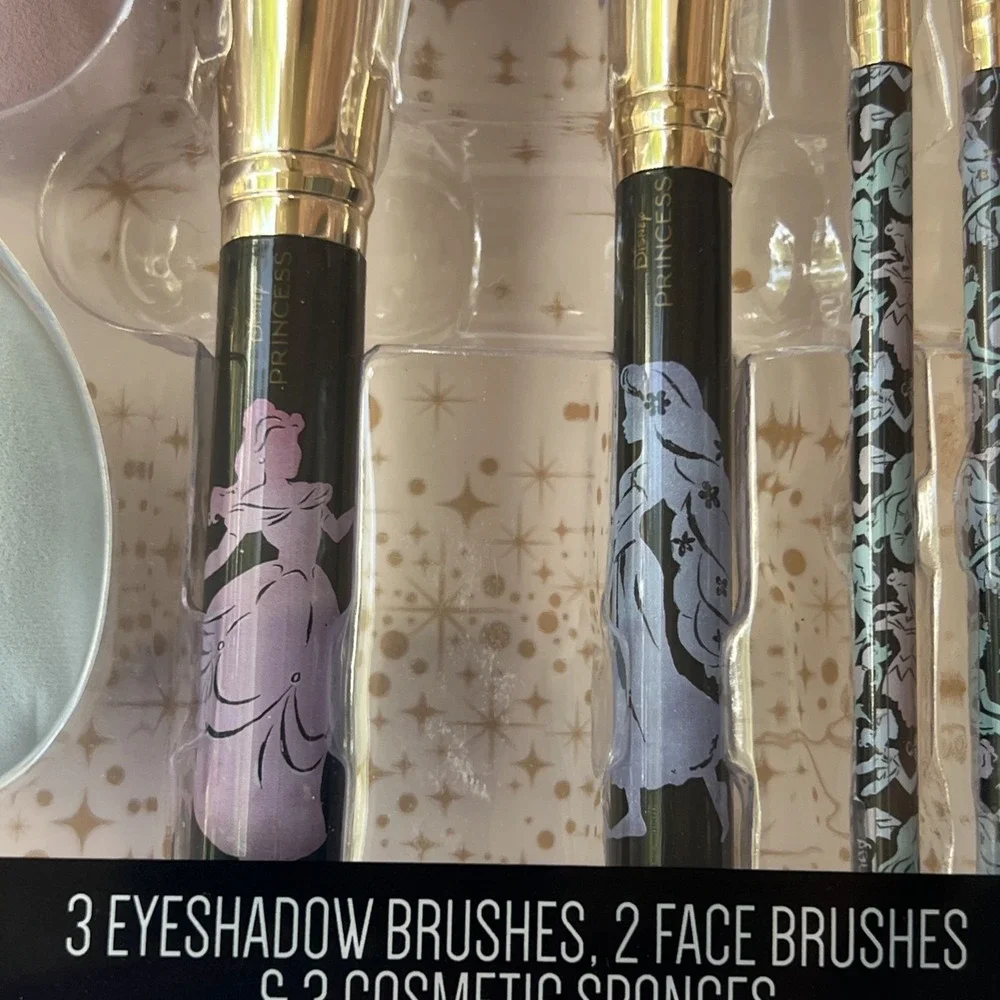 Disney Princess Make-Up Brush Set 3 Eye Shadow 2 Face 3 Sponge Cosmetics NEW